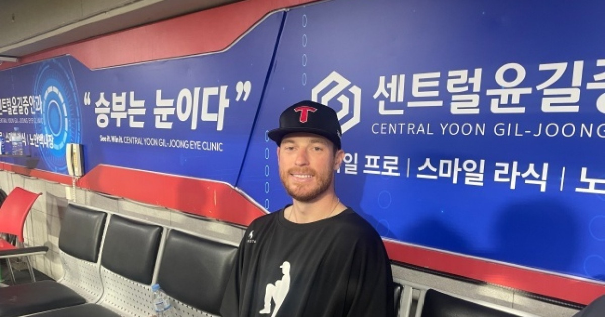이런 외인 있었나, 감독은 휴가 주겠다는데 손사래...다승-ERA-탈삼진 1위의 워크에식 "1위도 노리는 상황, 나중에 말하겠다"
