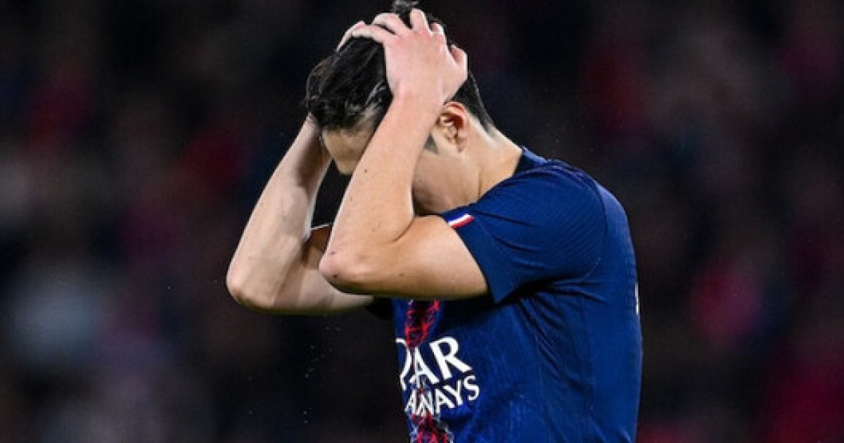 PSG 결국 결단 내렸다…"이강인 재계약 추진 중단"→아틀레티코·EPL 관심 속 韓 미드필더 거취 폭풍전야 "만족할 제안 오면 안 잡는다"