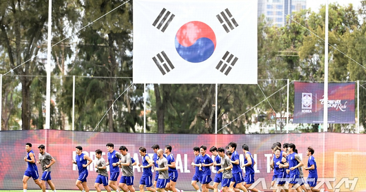 '역대급 보상금' FIFA, 월드컵 차출 구단들에 5500억원 쏜다...'최소 35억원 확보' K리그도 미소