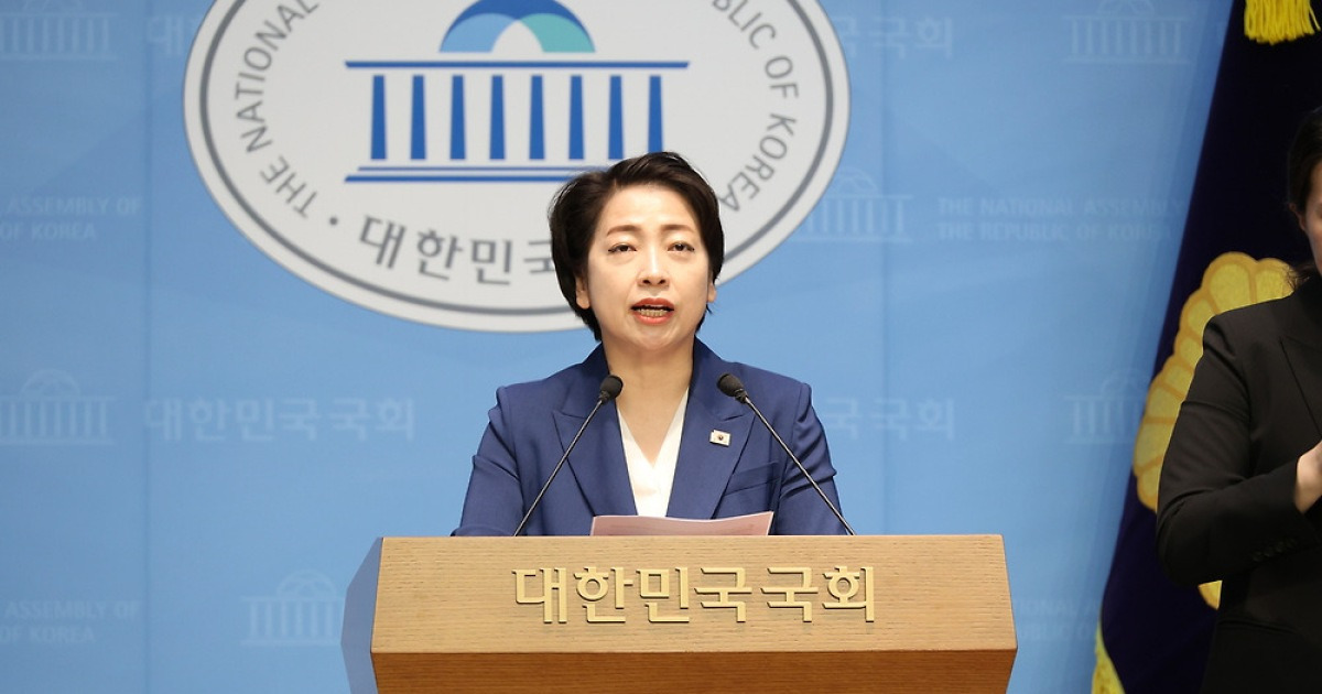 젠슨 황 방한 속 피지컬 AI 지원법 발의