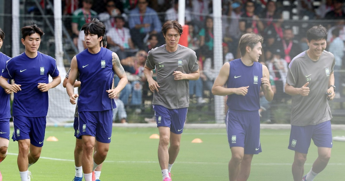 ‘결전지 입성’ 홍명보 감독의 일성, “체코전까지 전술적 완성도 높일 것”…FIFA 인터뷰에선 “세계적 무대 두려움 없어” 자신감