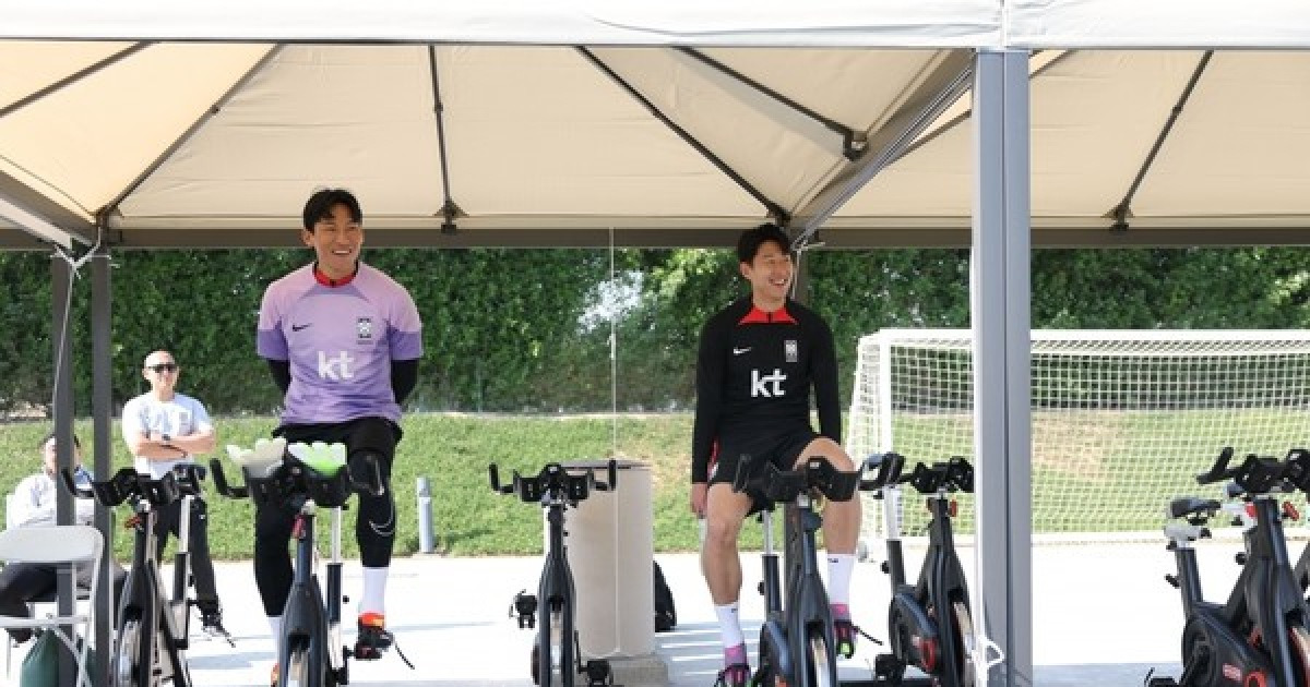 '손흥민과 함께 4번째 월드컵' 김승규 "1년 전엔 부상으로 은퇴 걱정… 잊지못할 월드컵 만들자" [과달라하라 현장]