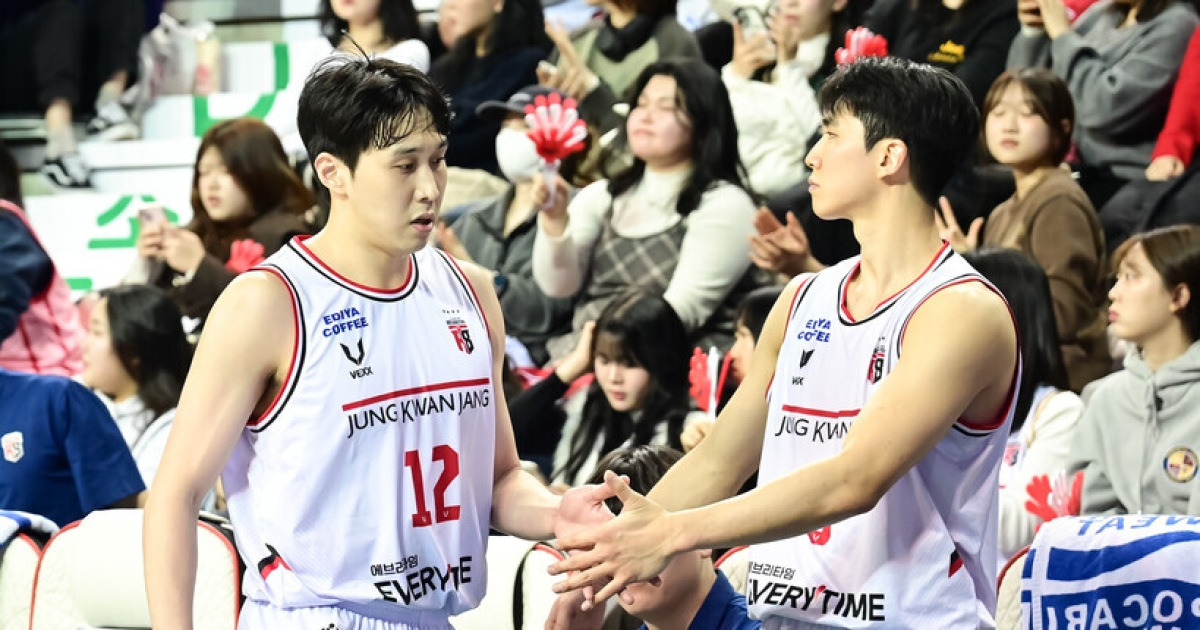 칼바람 분 FA 시장, 김영현·홍경기 등 11명 은퇴…두경민 등 9명은 계약 미체결