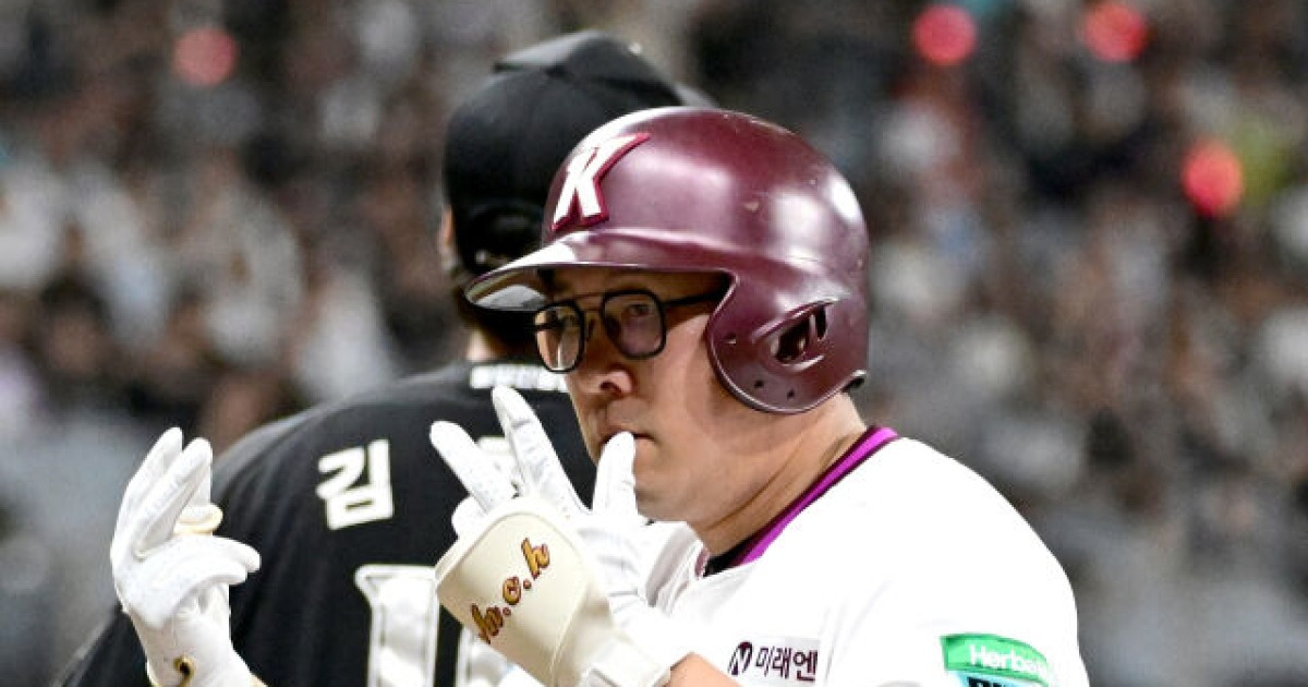 'LG, KT, 삼성, KIA, 한화, NC 변동 없다' 안치홍, 햄스트링 부상으로 말소... 롯데, 5일 만에 김현욱 투수코치 2군행