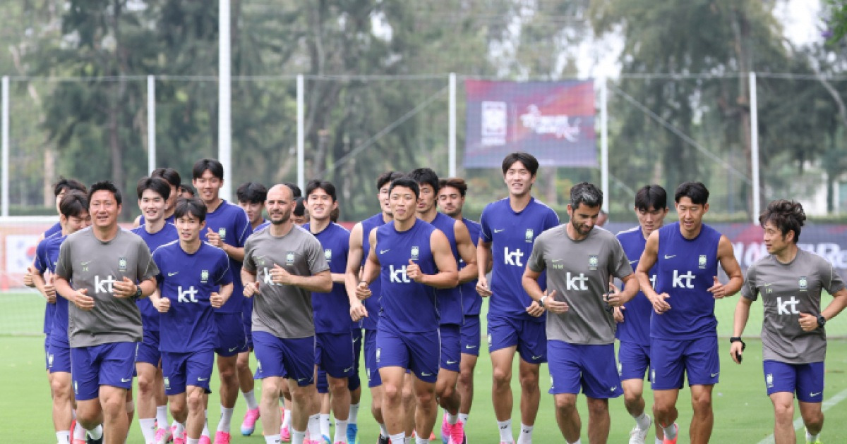 월드컵 응원 광화문광장으로…붉은악마, 체코전 거리 응원 나선다