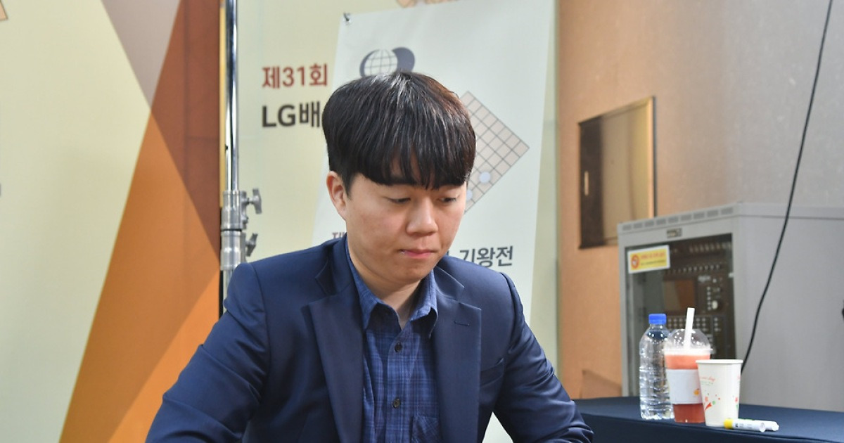 신진서·신민준, LG배 4강 진출...  韓·中 2대2 준결승 격돌