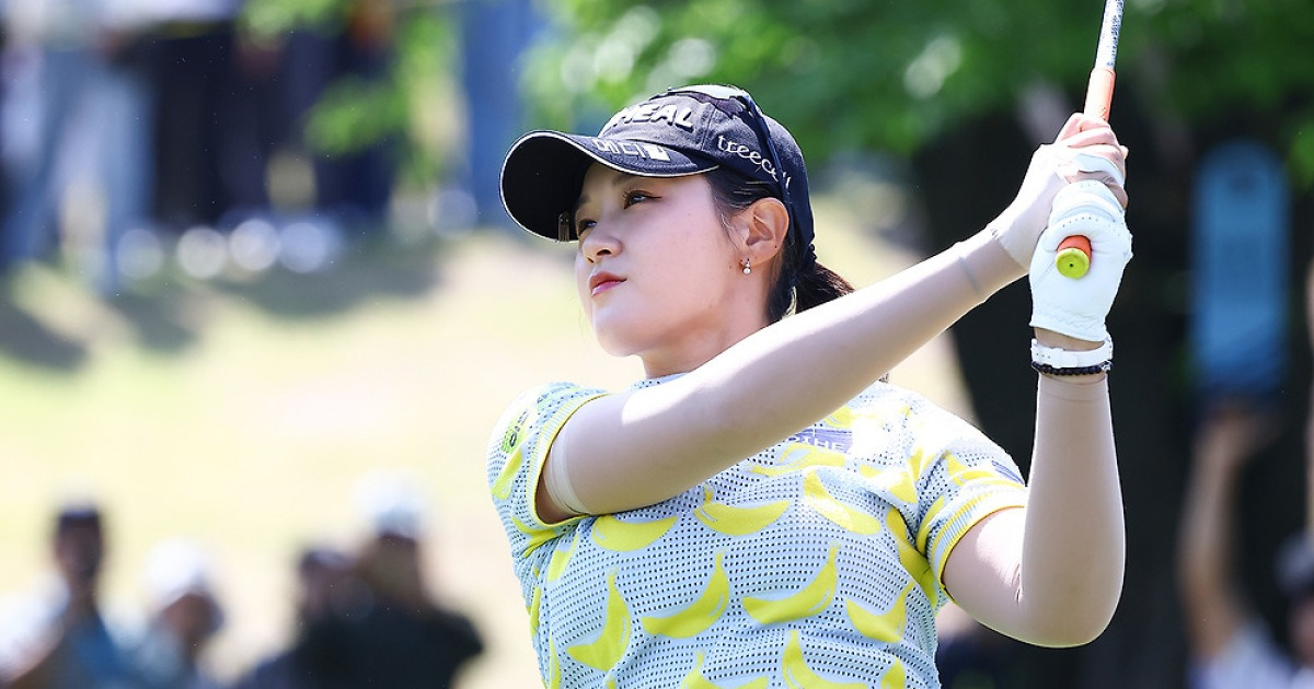박현경, '거리측정기 사용'으로 한국여자오픈 1R 실격…왕즈쉬엔은 2벌타