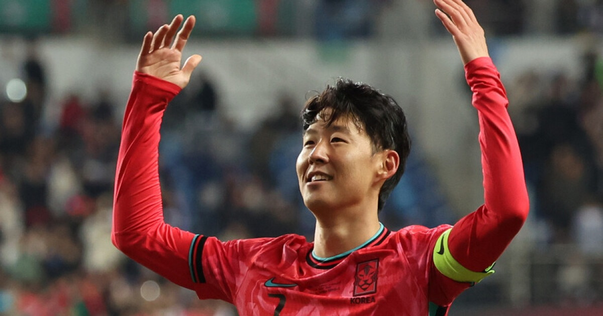 "손흥민 막을 수 있다" 체코 감독 호언장담…20년 만에 월드컵 복귀전, 홍명보호 정조준