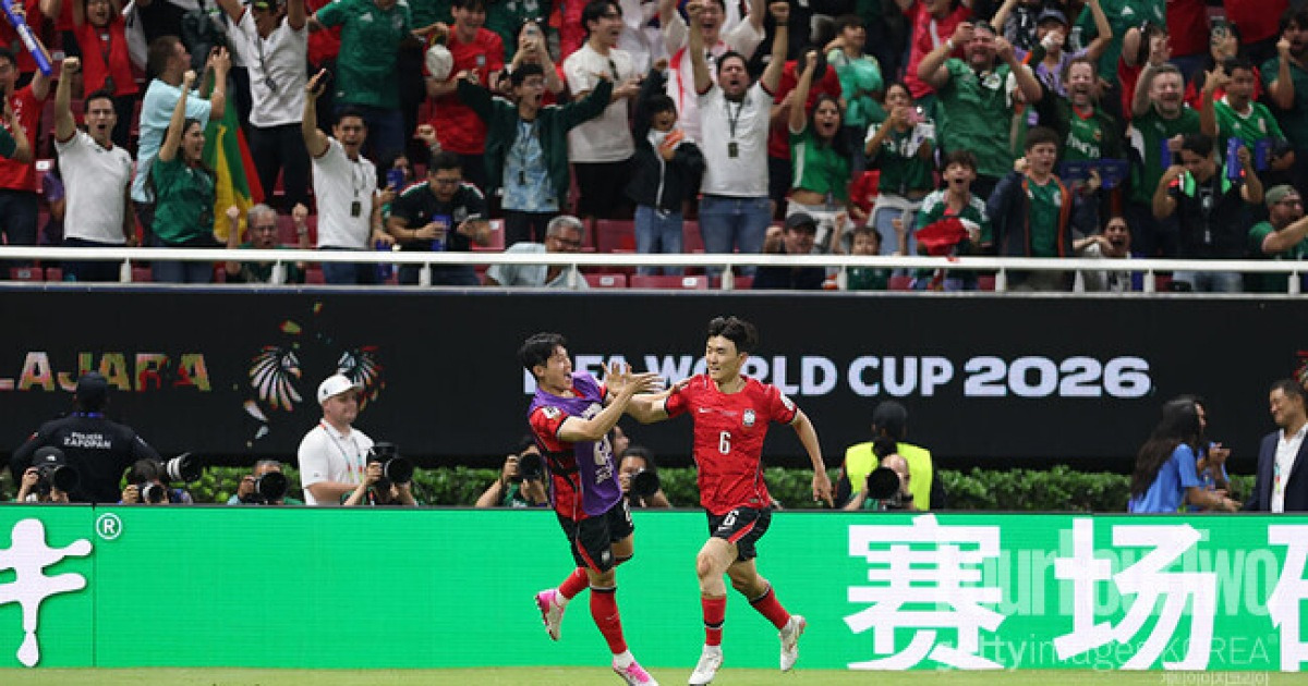 [442.review] ‘축구 도사’ 황인범 1골 1도움! 홍명보호, 체코에 2-1 역전승...32강 보인다!