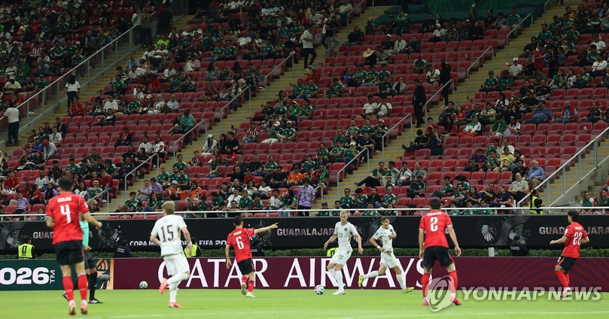 [월드컵] 한산한 관중석…FIFA 비싼 티켓값 역풍 맞나