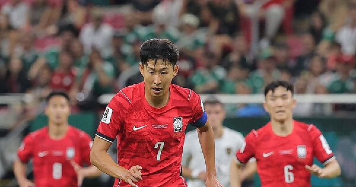 '체코전 부진' 손흥민, 선발 제외?… 오히려 왼쪽 측면 배치해야[초점]