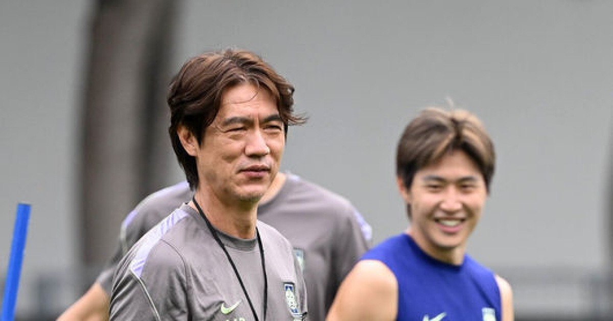 "마치 학교 같았다" 멕시코도 놀란 홍명보 감독의 이강인 휴대폰 압수 사건[과달라하라 ON!]