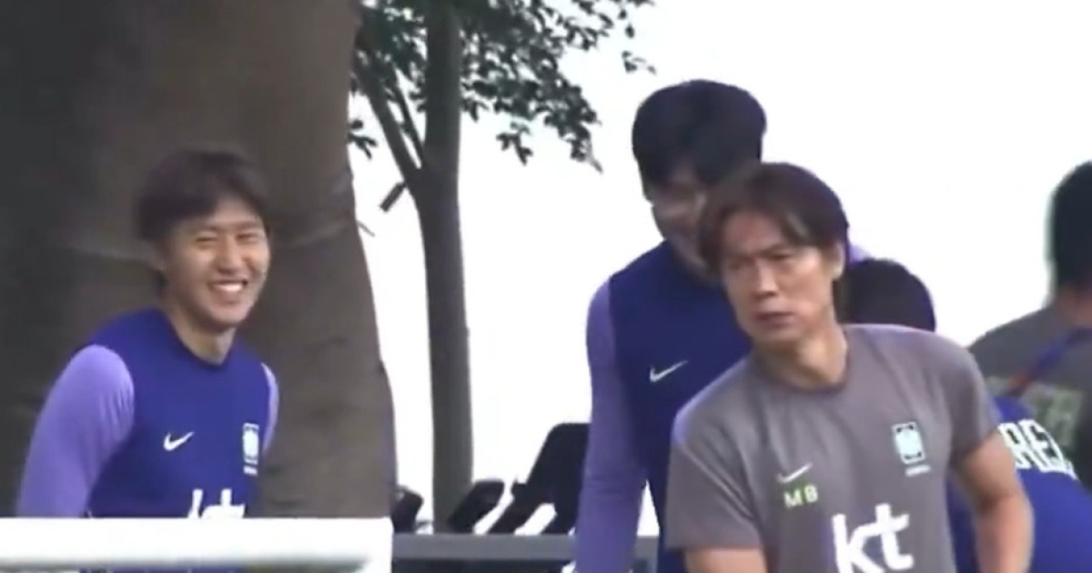 "홍명보 감독이 이강인 휴대폰 압수! 이례적 결정" 멕시코 현지서 관심 폭발…"마치 학교 같아 재밌어" [과달라하라 현장]