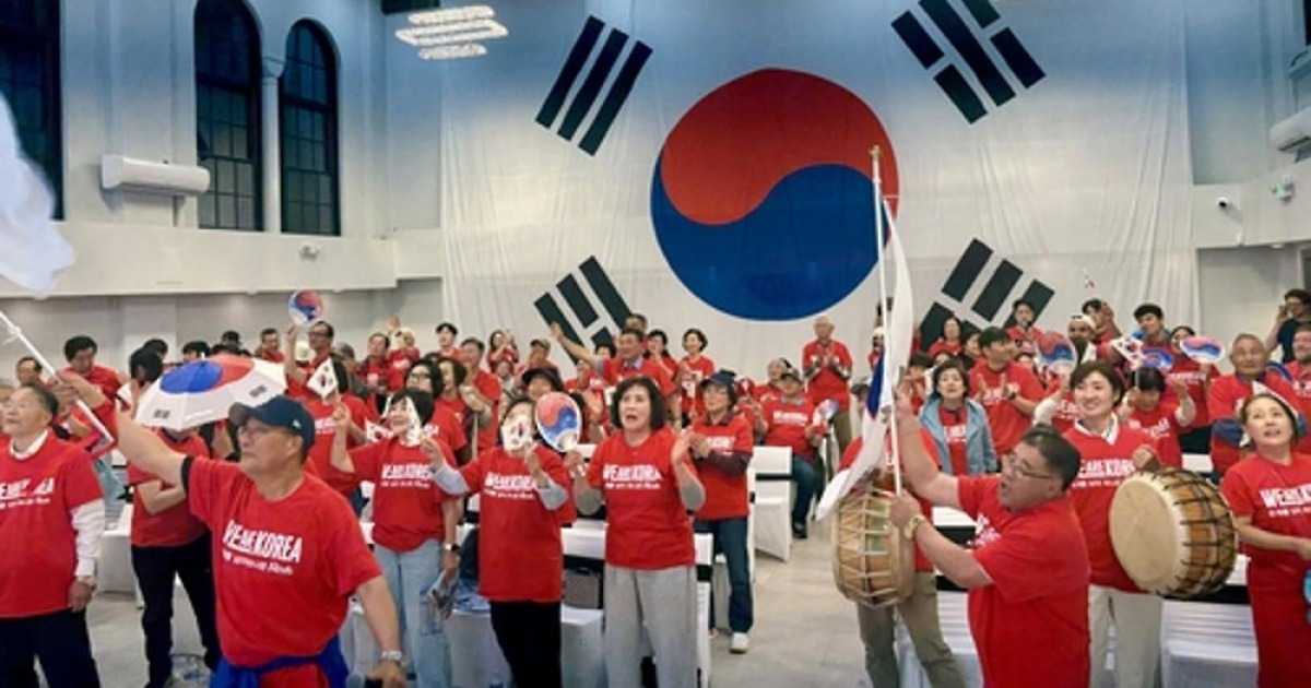 월드컵 초유의 '한일전’ 성사 가능성↑, 16강 맞대결 시나리오 떴다