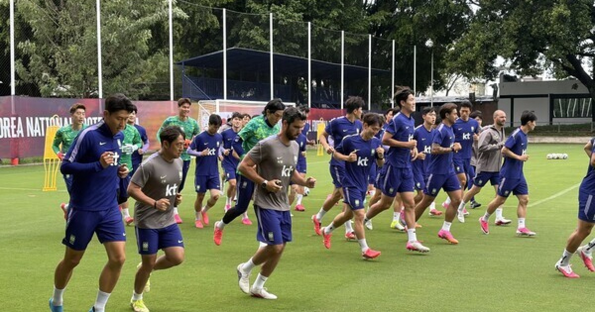 축구 대표팀 훈련 복귀!... 홍명보 감독 철저 준비 비하인드는[월드컵 나우]