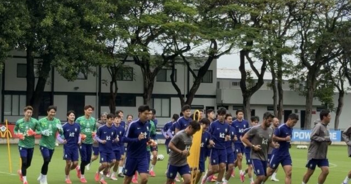 [MD사포판 현장] "전술 갖춰져 간다"...달콤한 휴식 취하고 홍명보호 다시 뛴다, '조 1위 분수령' 멕시코전 대비 훈련 시작!