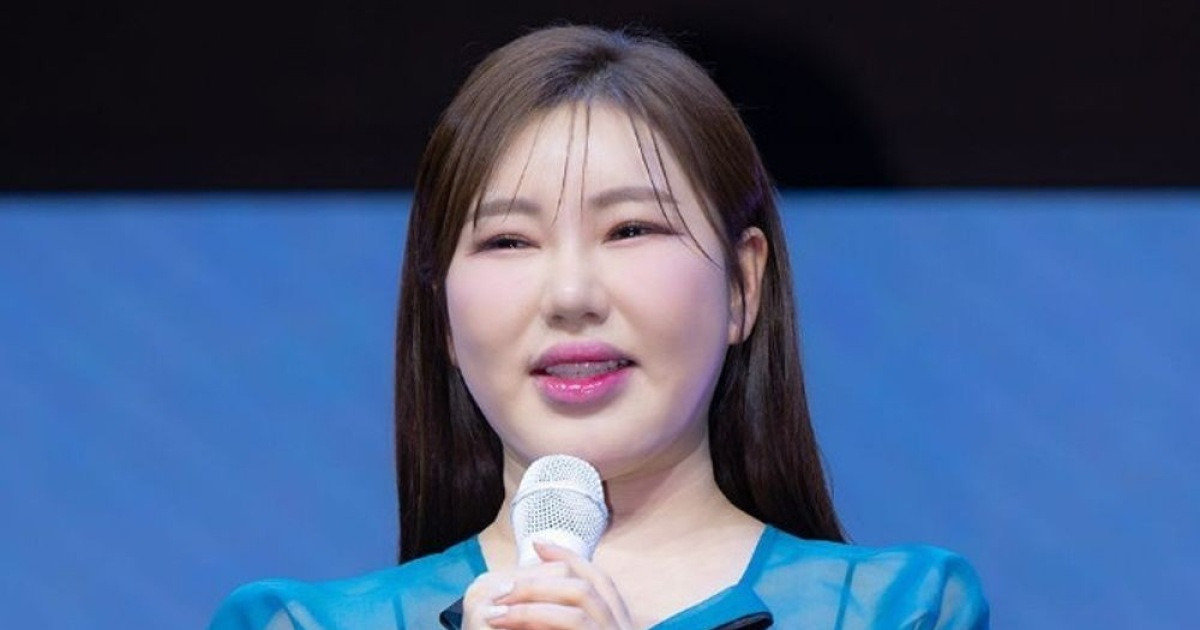 가짜뉴스 뒤로하고…송가인, 정들었던 역삼동 전셋집 떠나 새 보금자리 이사 완료