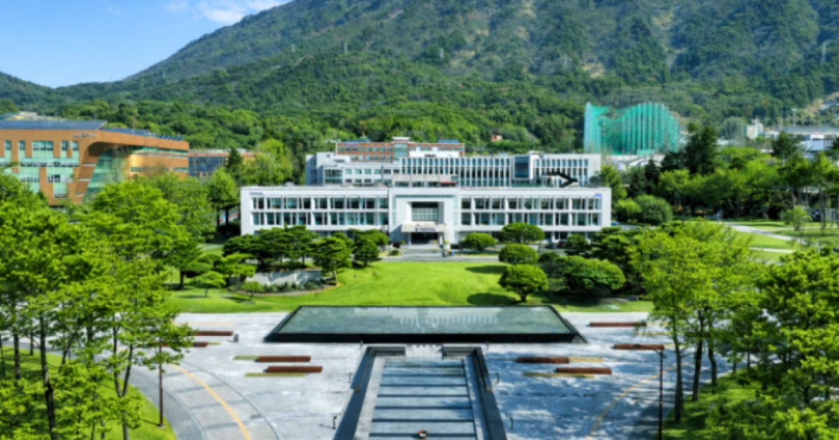창원대 전국 유일 'S'&middot;경상대 'A'&hellip;경남 글로컬대학 전국에 이름 날렸다