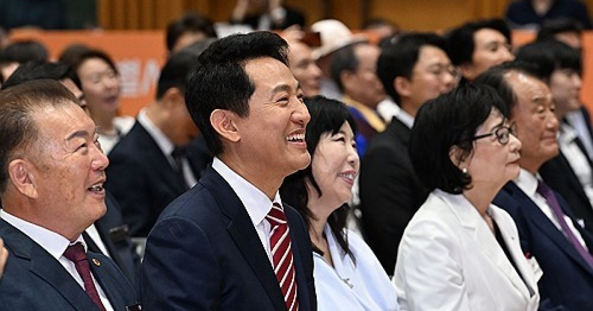 서울 청년 생성형 AI 무료 이용 추진…오세훈 "1·2위 기업과 협상 중"