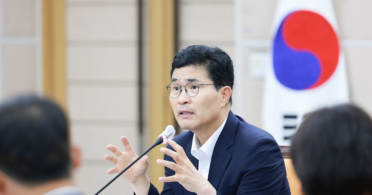 이원택 전북지사, 첫 간부회의…"새만금 피지컬AI 밸리 구체화"