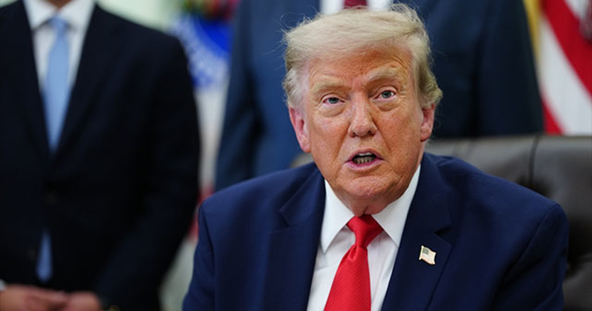 Trump reviews AI regulations in response to 'ChatGPT hacking', taking a cautious stance against China