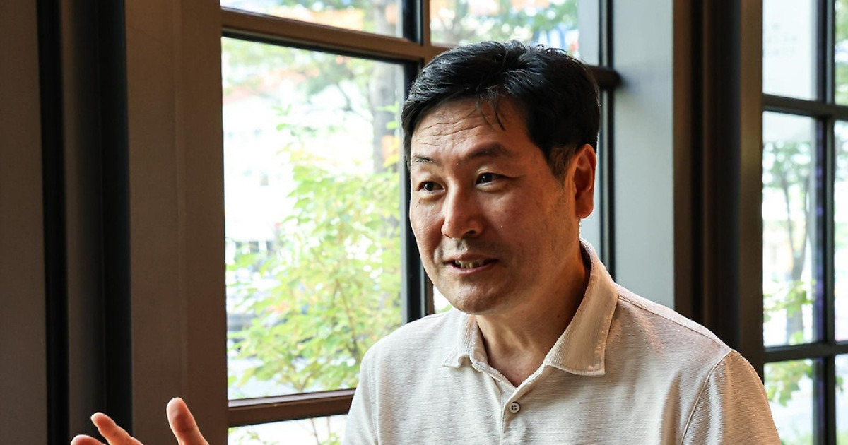"Is it acting or real emotion?" Renewed discussions on AI consciousness