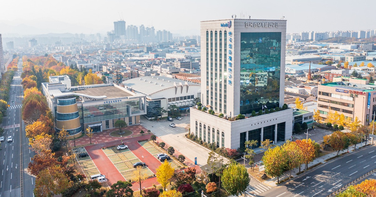 한국섬유개발연구원, AI로 산업용 필터 부직포 개발 돕는다