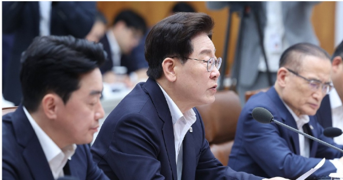 "700대·1000대도 부족하다"…이 대통령, 피지컬 AI 정부 구매 대폭 확대 지시