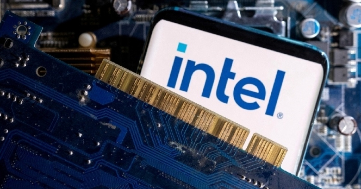 인텔, AI 승부수...150억 달러 유상증자