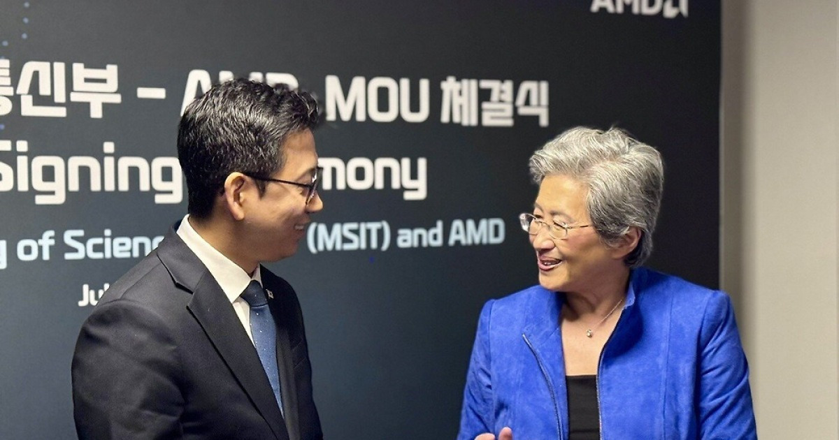 "엔비디아 과의존 낮추자"…정부, AI 반도체 업계와 머리 맞대