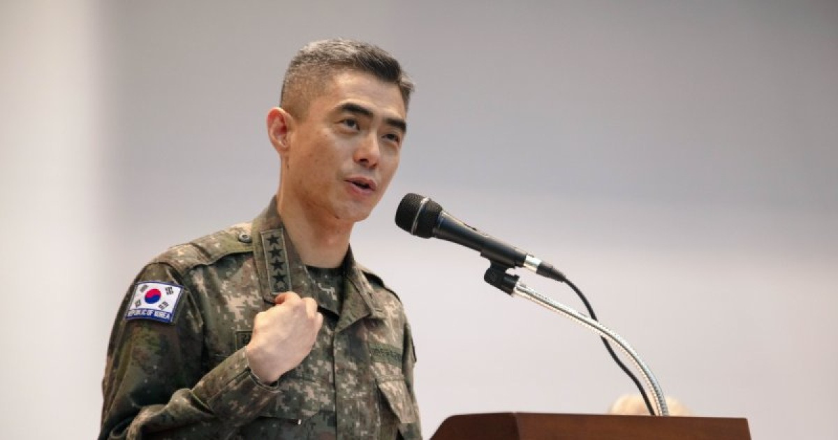 강신철 국방부 장관