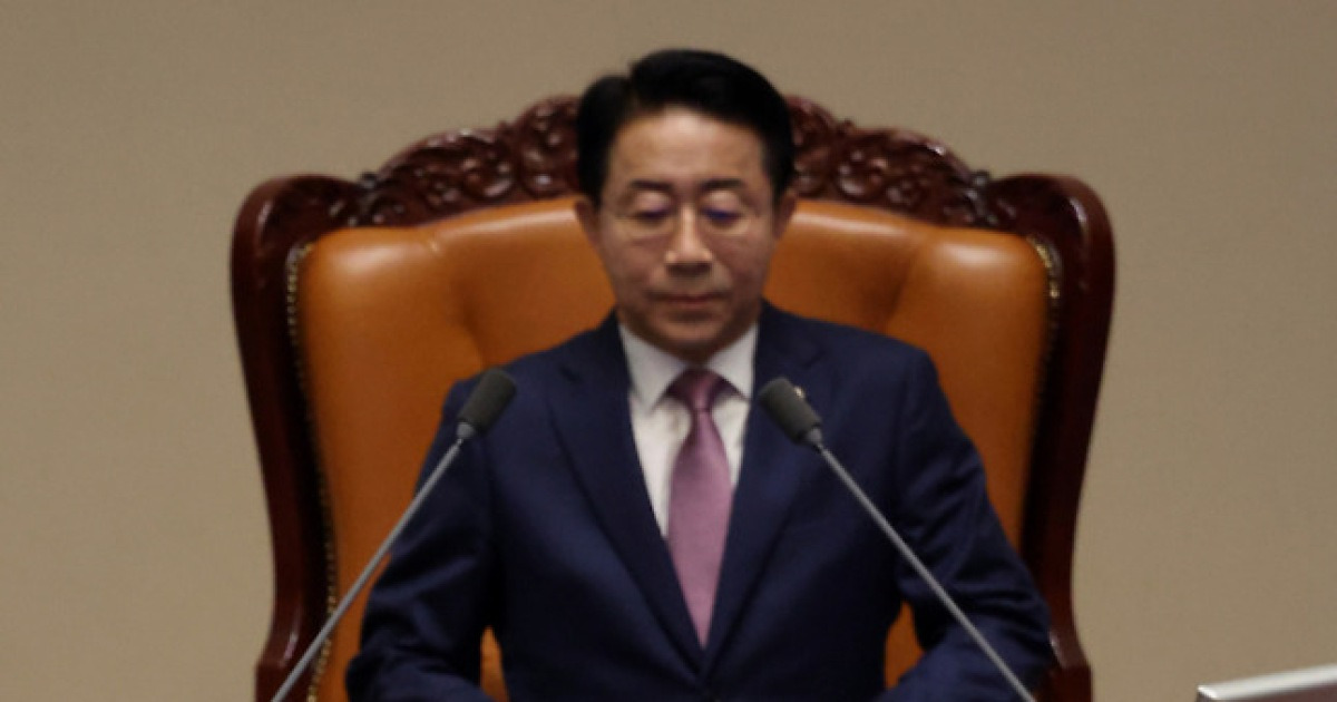 金 "개헌, 국민 원하는 선까지… 메가특구법 최우선"