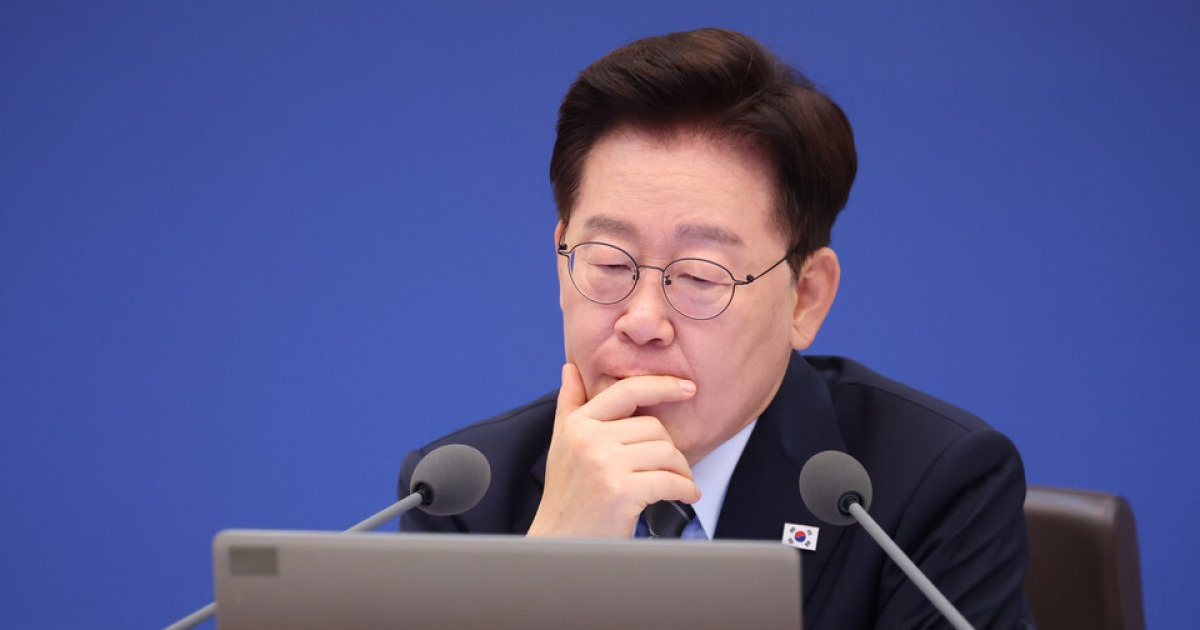 김어준도 진중권도 ‘2자' 경고…李 지지율에 동시에 켜진 빨간불