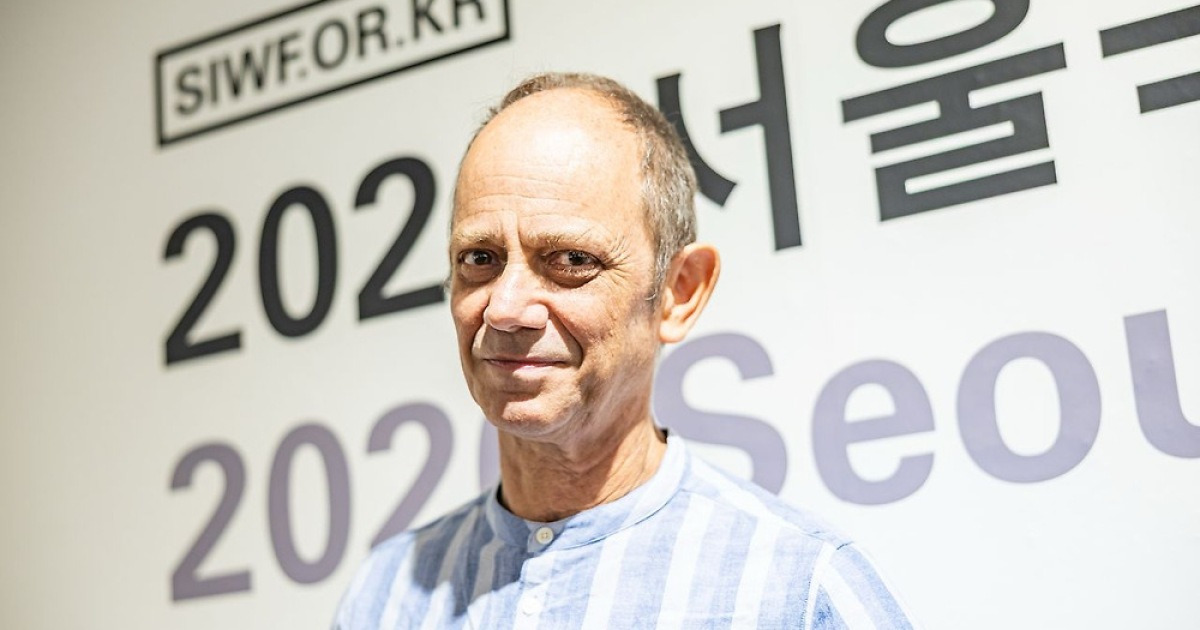 2021년 부커상 소설가 “사랑·미움 뒤섞인 모호한 감정, AI 흉내 못 내”