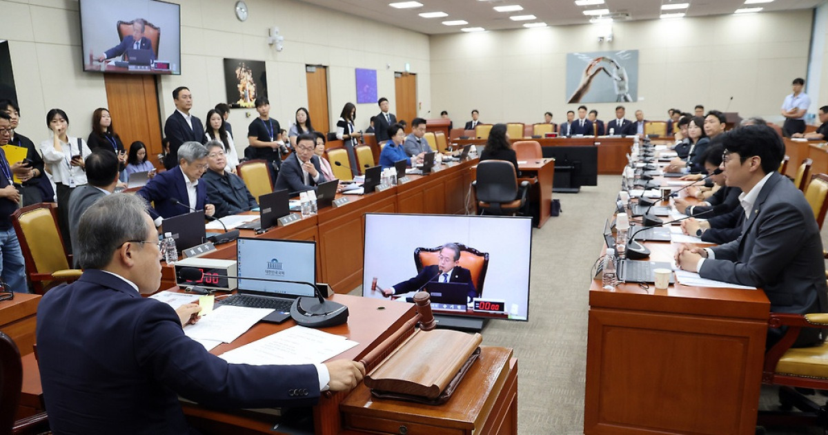 "AI로 만들면 표시, 떼면 처벌"…AI 워터마크법 국회 논의 돌입