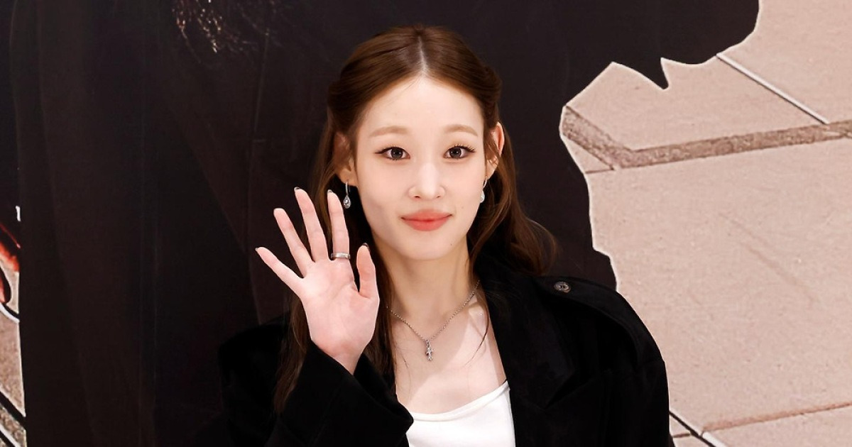 CRASH Plays 4 Times on Shinsegae's Giant Screen: Where Annie Was Once Unwelcome