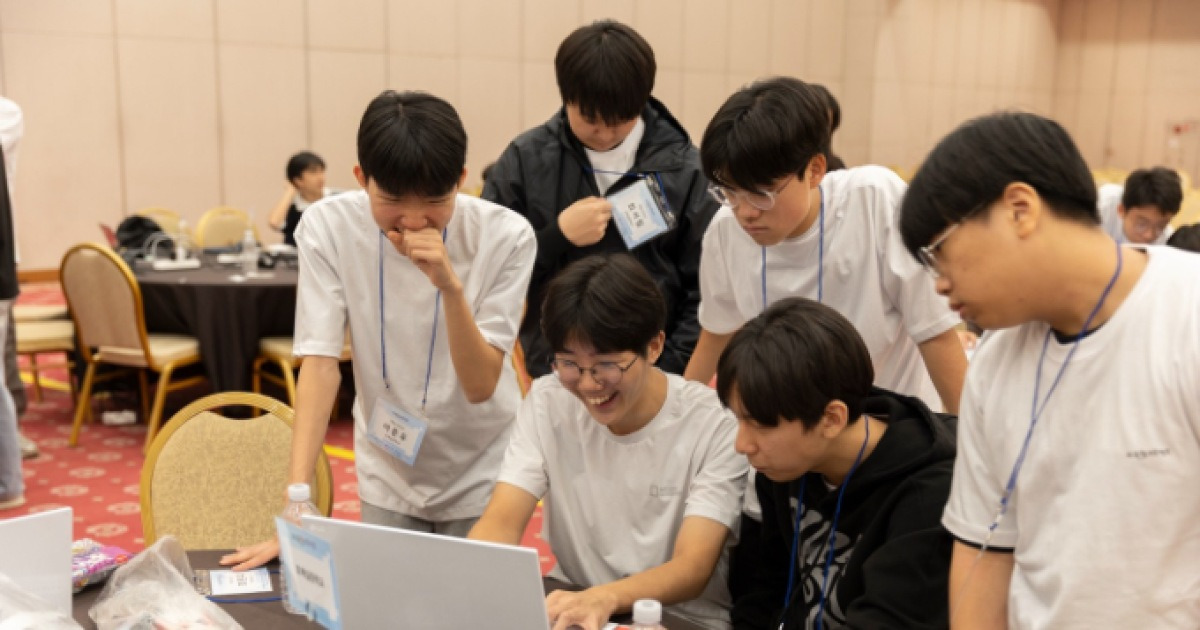 [2026 AI 동행] ①“완벽하지 않은 AI, 우리의 프롬프트로 더 안전하게”
