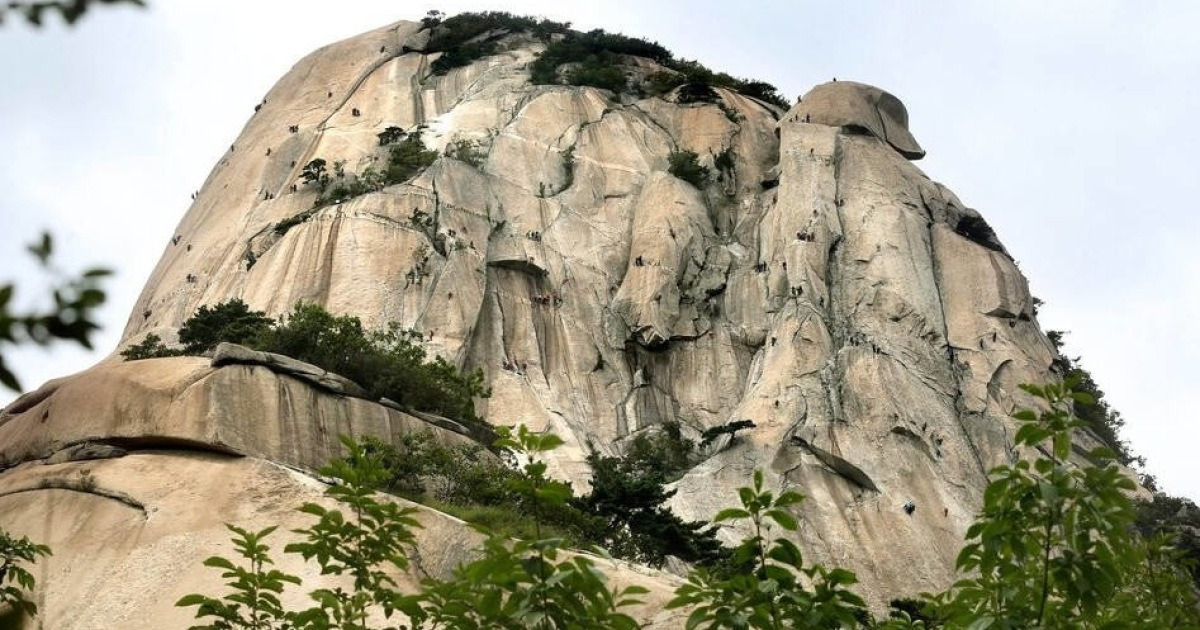 북한산 인수봉