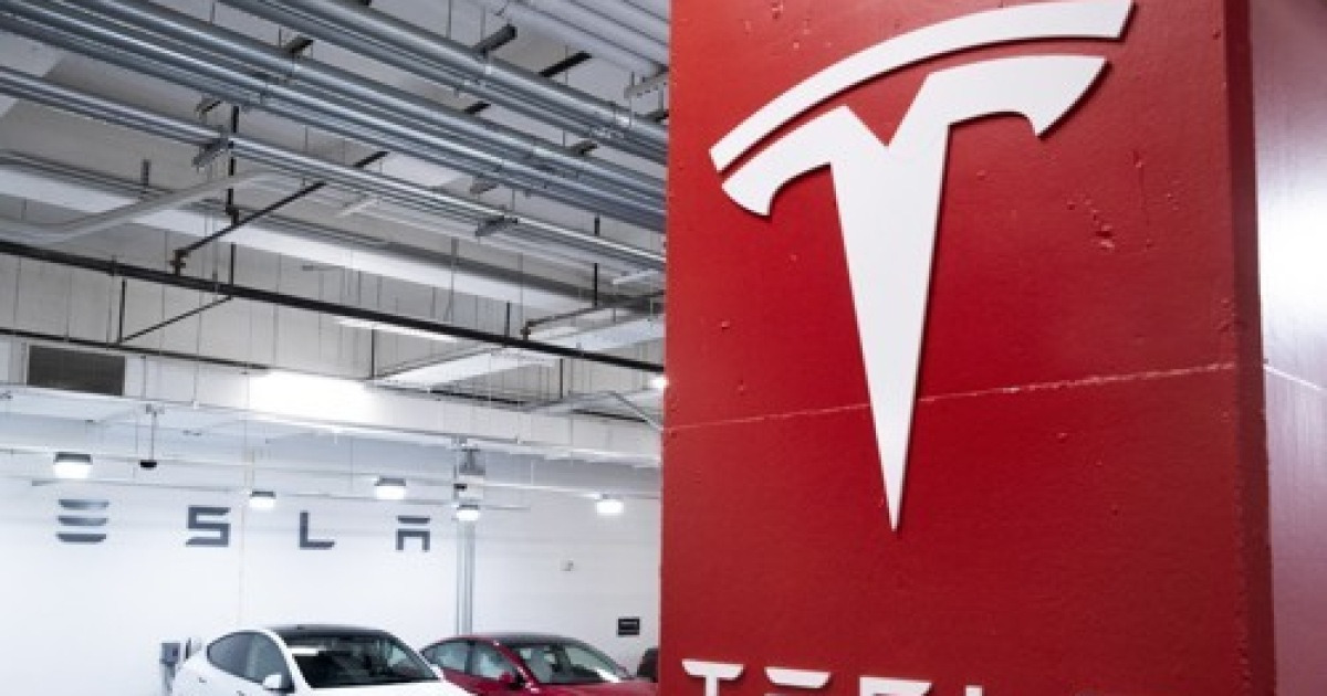 (FILE) USA TESLA COMPANY INFORMATION