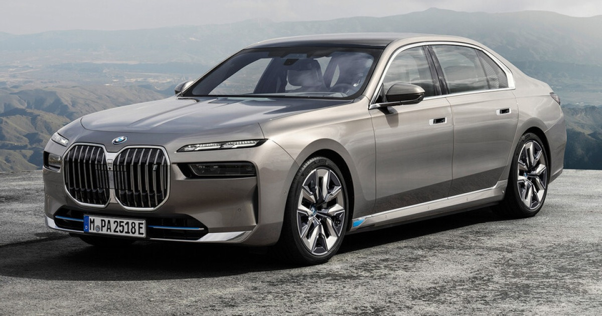 "신차인데 굴욕적인 판매량" BMW 7시리즈, 지난달 91대 판매. 벤츠 S클래스에 밀려
