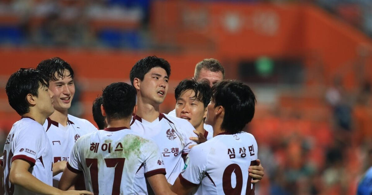 '국대 듀오+이정효 매직' 광주, 수원FC 원정서 승점 3점 정조준