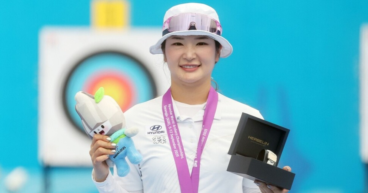 양궁 강채영, 세계선수권 개인전 첫 금메달…안산, 동메달
