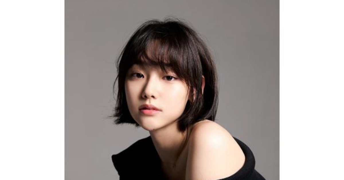 강미나, '내년 10주년' 아이오아이 재결합 불참 "연기 활동 집중"