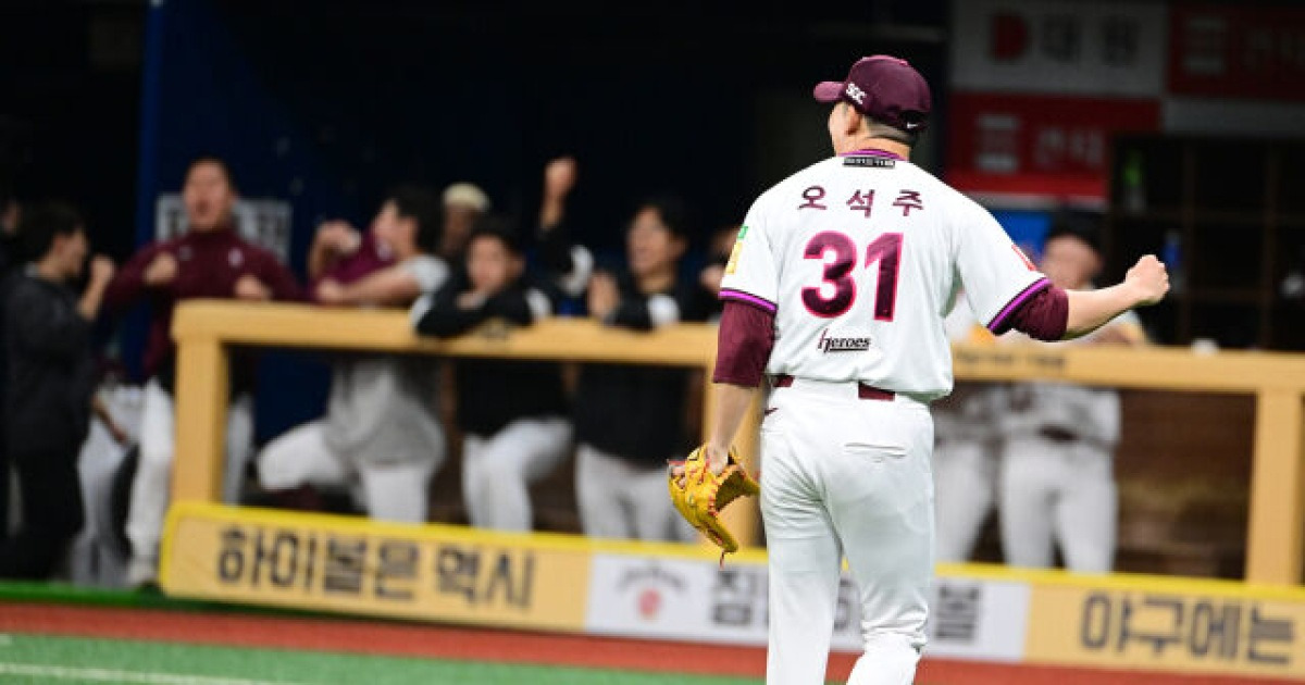 LG 나올 때만 해도 이럴 줄 알았나…ERA 11점대→0.00 반전, 어떻게 꼴찌팀 핵심 불펜으로 거듭났나 "타자 눈에 벗어났다"
