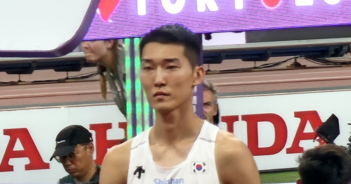'스마일 점퍼' 우상혁, 도쿄 세계선수권 높이뛰기 결선 진출