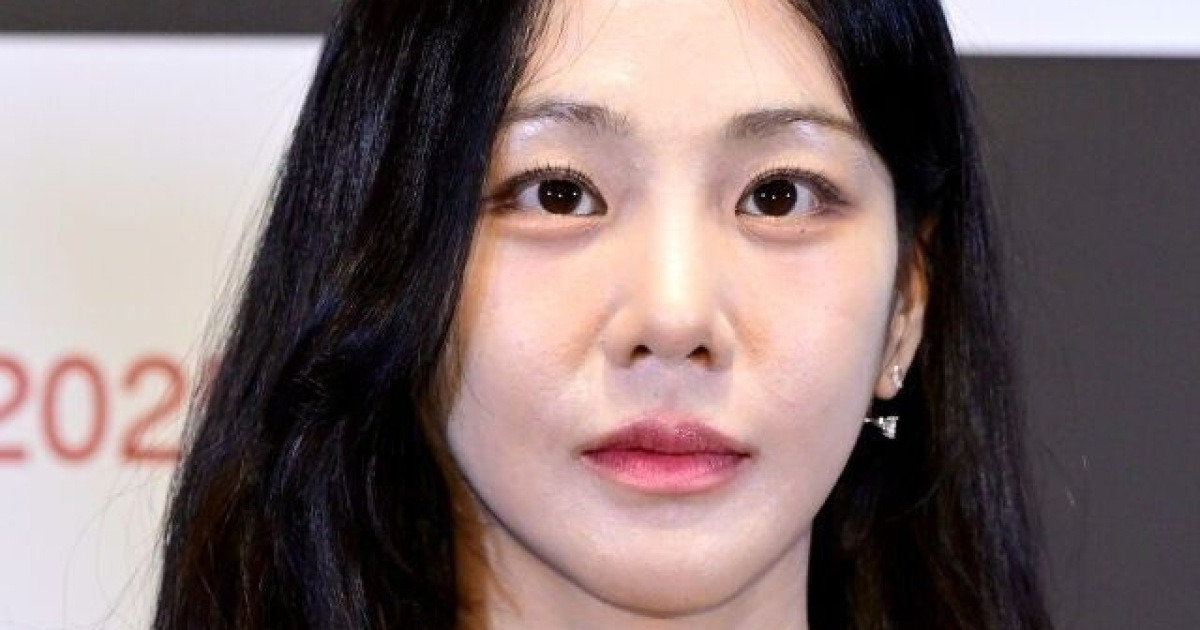 "뼈 밖에 없다"vs"예민하게 군다" 한지은, 도마뱀 학대 논란 해명에도…여전히 시끌