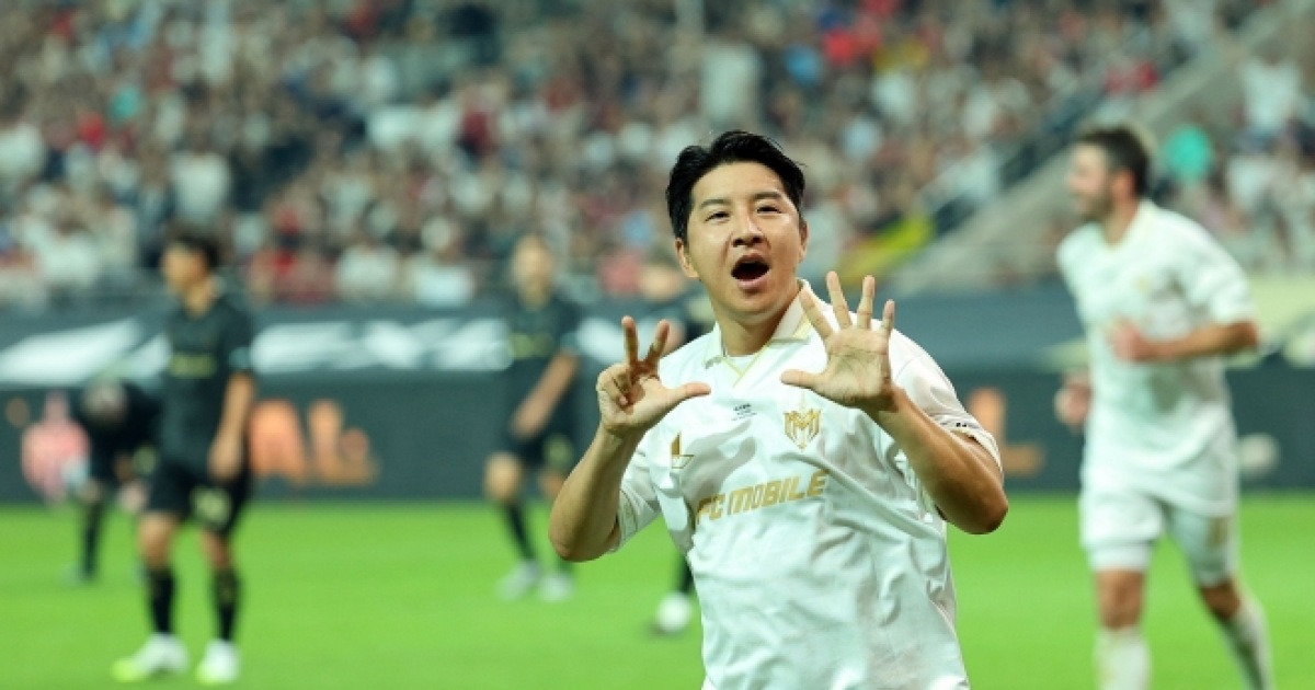 박주호 역전 결승골…실드 유나이티드, FC 스피어스에 2-1 승리