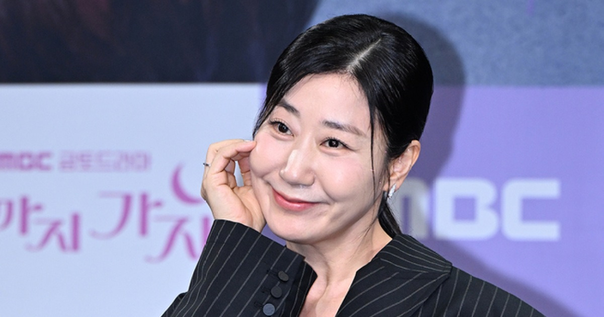 ‘13㎏ 감량’ 라미란 “수영복 신 있어, 노출증 걸려 억누르는 약 먹는 중”(달까지 가자)