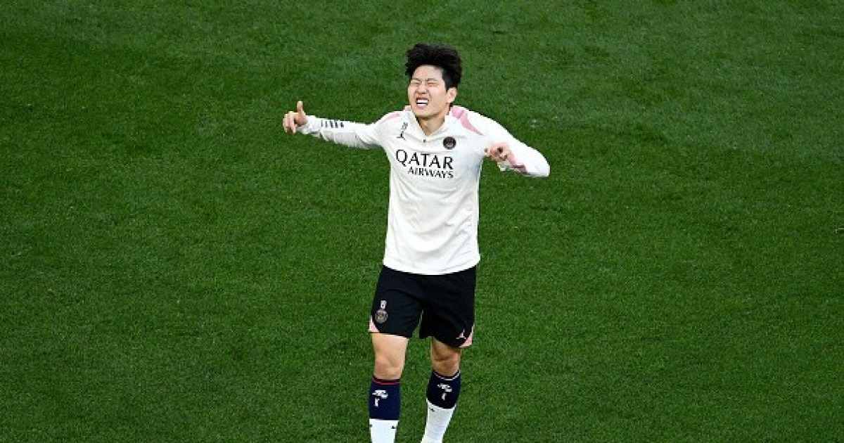 '이럴 수가' 발목 부상→절뚝인 이강인, 상태 좋지 않다…"UCL 출전 여부 불투명"