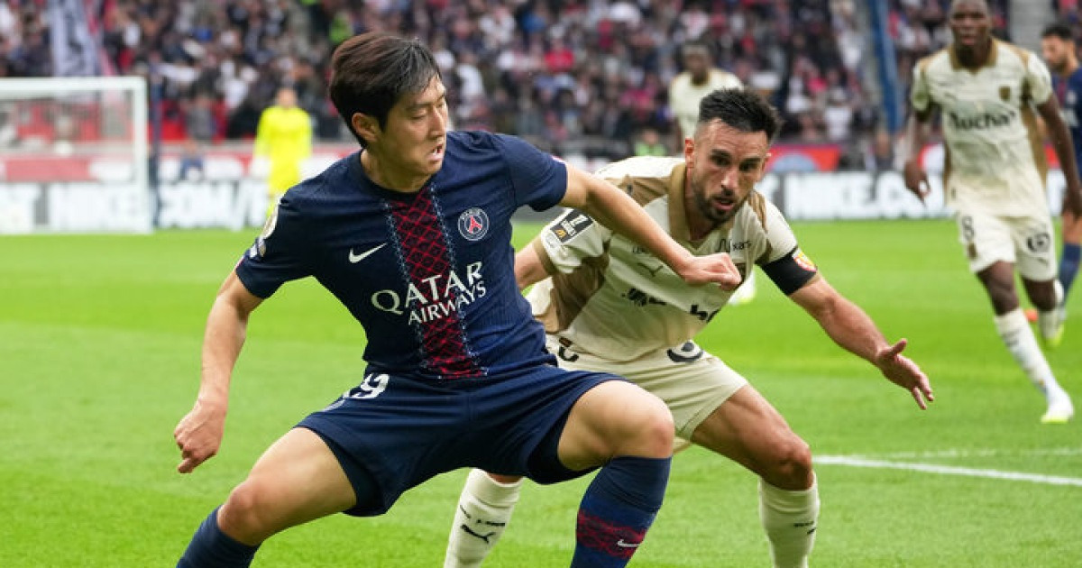 PSG 이강인, 발목 부상 딛고 UCL 누빈다…"아탈란타전 출전 확신"